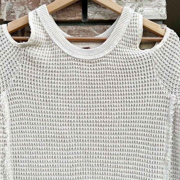 🆕 NWOT Free People | Sunrise Sunset Cold Shoulder Waffle Knit Sweater Top | S - Picture 4 of 13